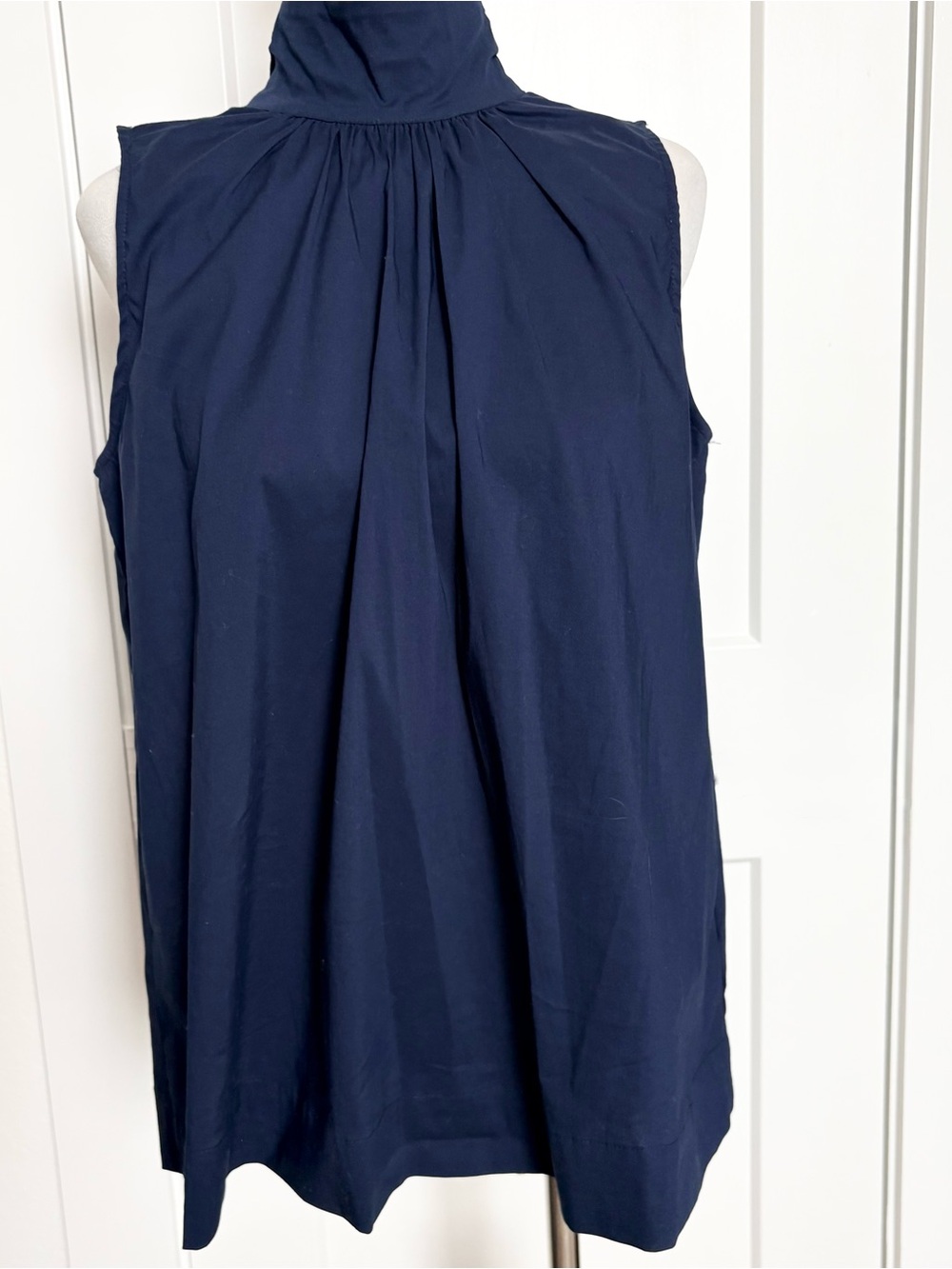 INC International Concepts Sleeveless Mock Neck Navy Top Mediums
